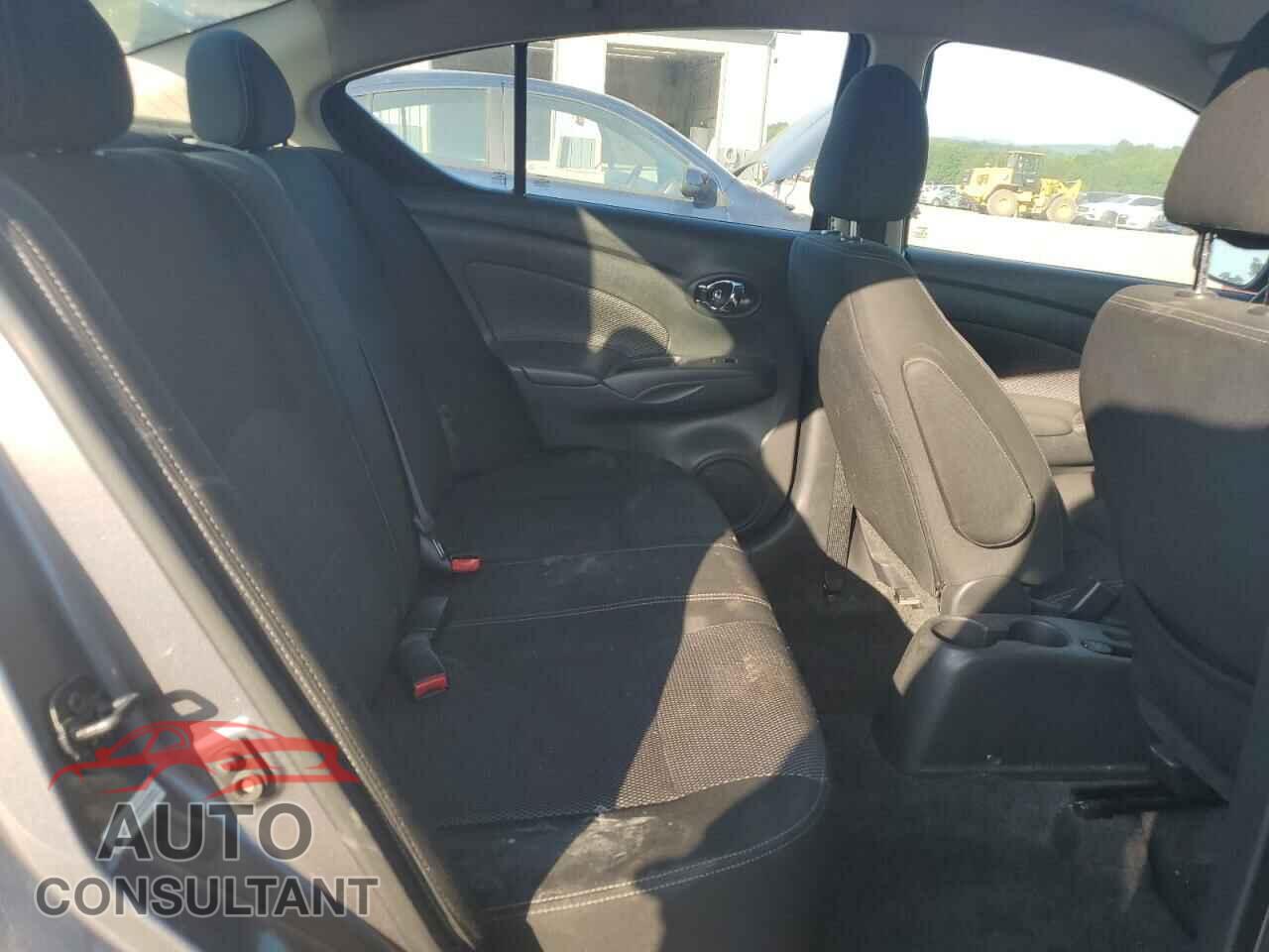 NISSAN VERSA 2019 - 3N1CN7AP3KL844870