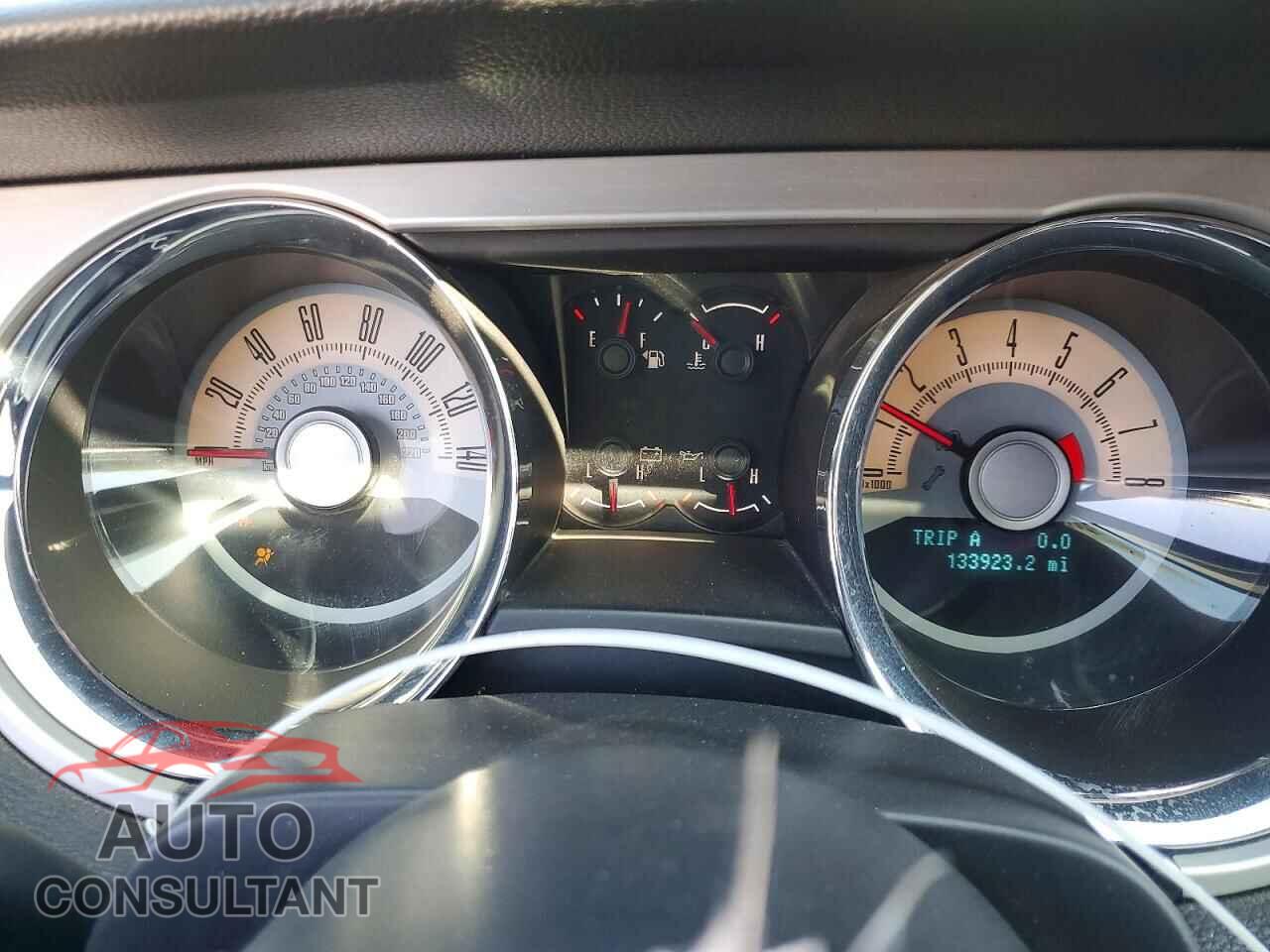 FORD MUSTANG 2010 - 1ZVBP8CH0A5128941