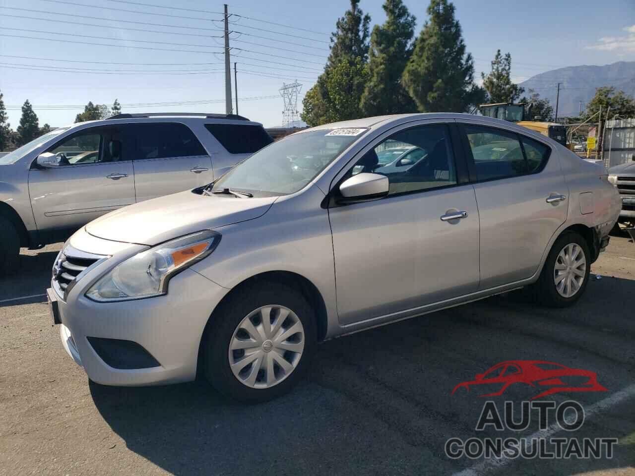 NISSAN VERSA 2019 - 3N1CN7APXKL852822