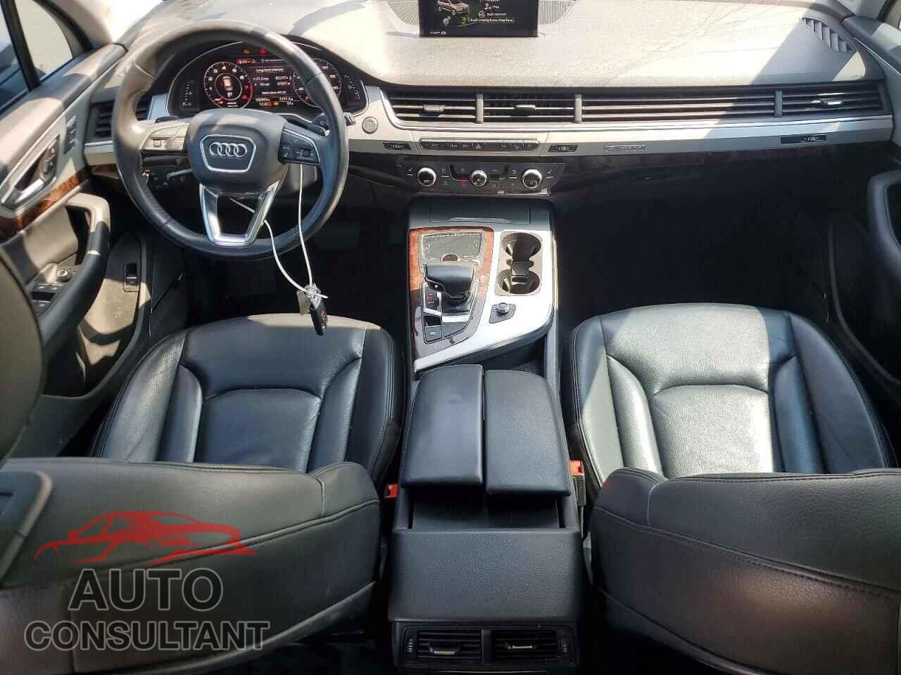 AUDI Q7 2019 - WA1LHAF74KD022007