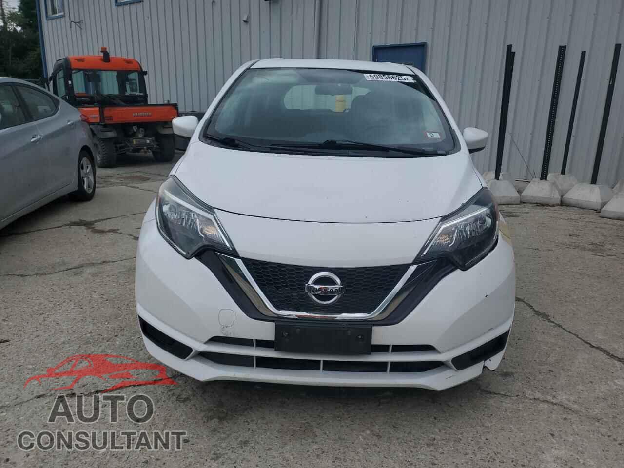 NISSAN VERSA 2017 - 3N1CE2CP2HL372282
