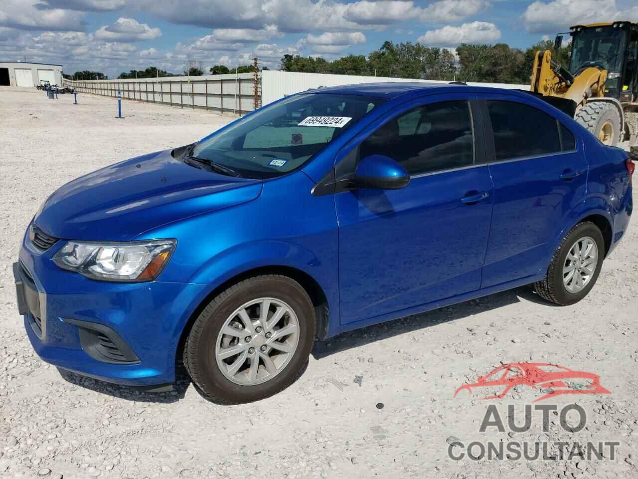 CHEVROLET SONIC 2018 - 1G1JD5SH2J4141261