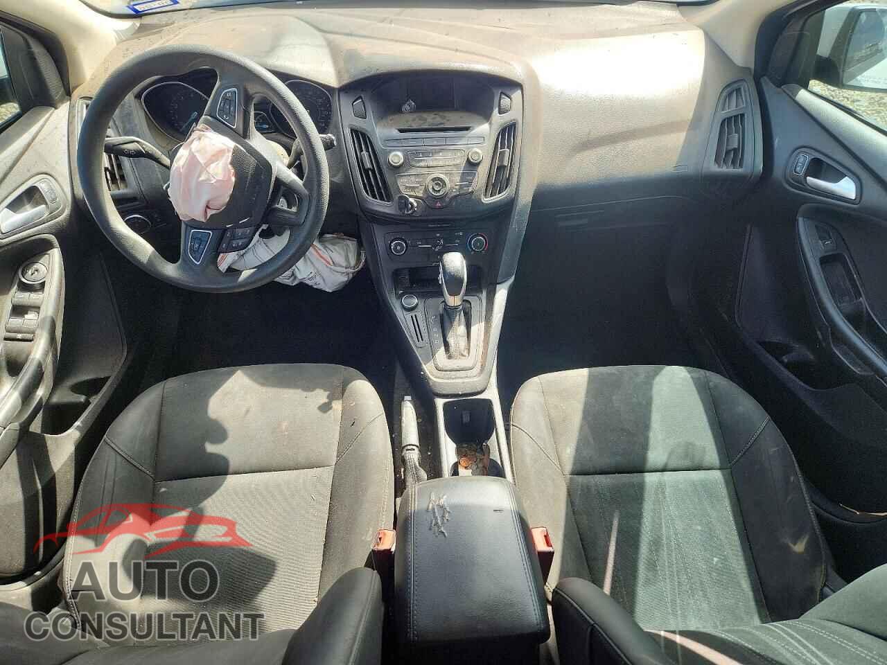 FORD FOCUS 2017 - 1FADP3K24HL223686