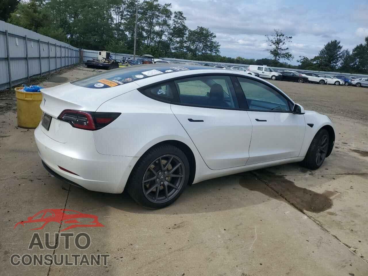 TESLA MODEL 3 2021 - 5YJ3E1EA4MF857841