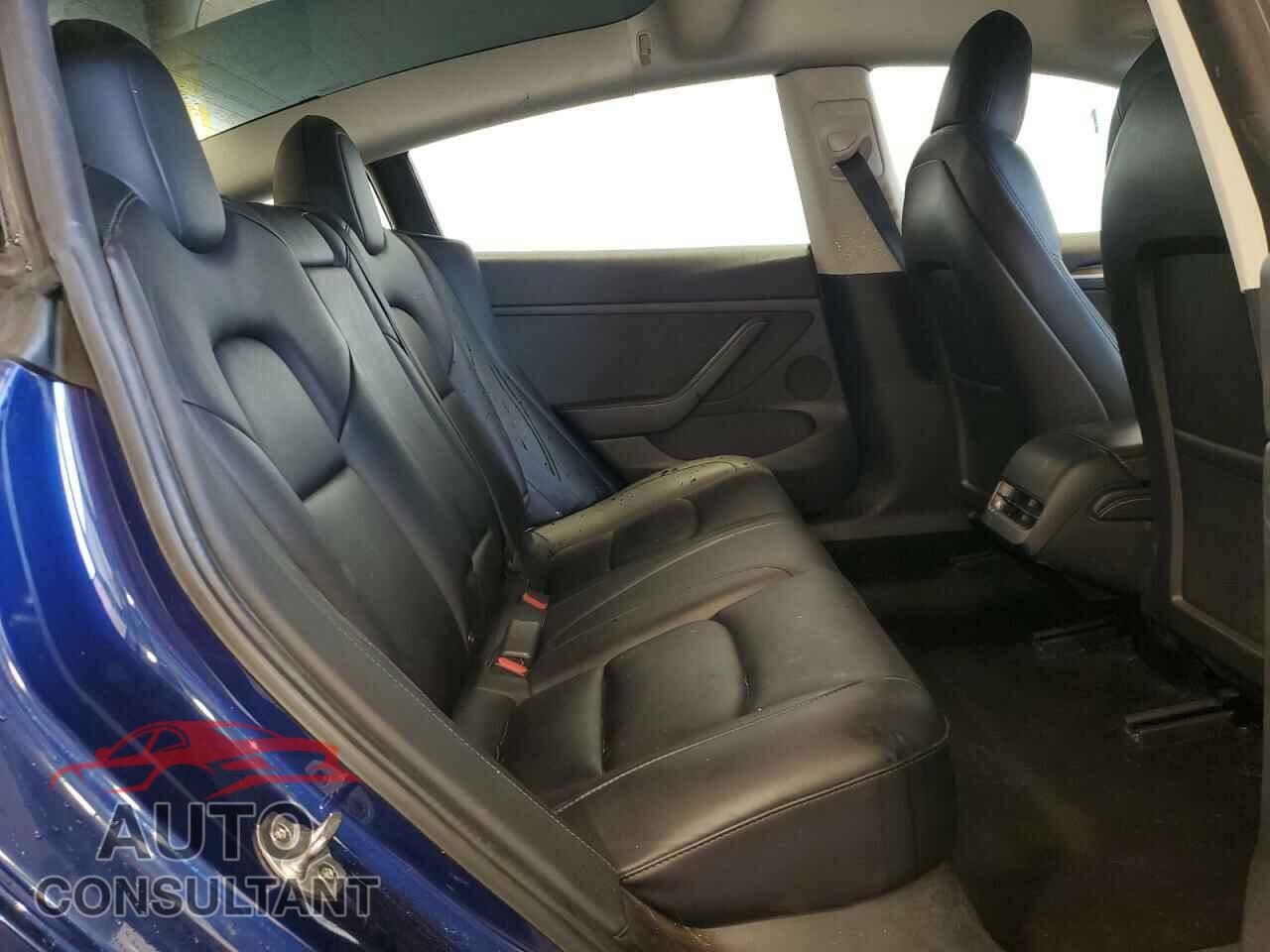 TESLA MODEL 3 2022 - 5YJ3E1EA8NF286033