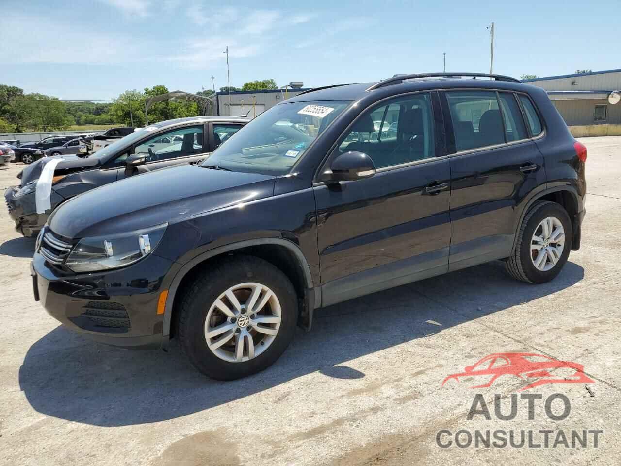 VOLKSWAGEN TIGUAN 2017 - WVGAV7AX8HK003962