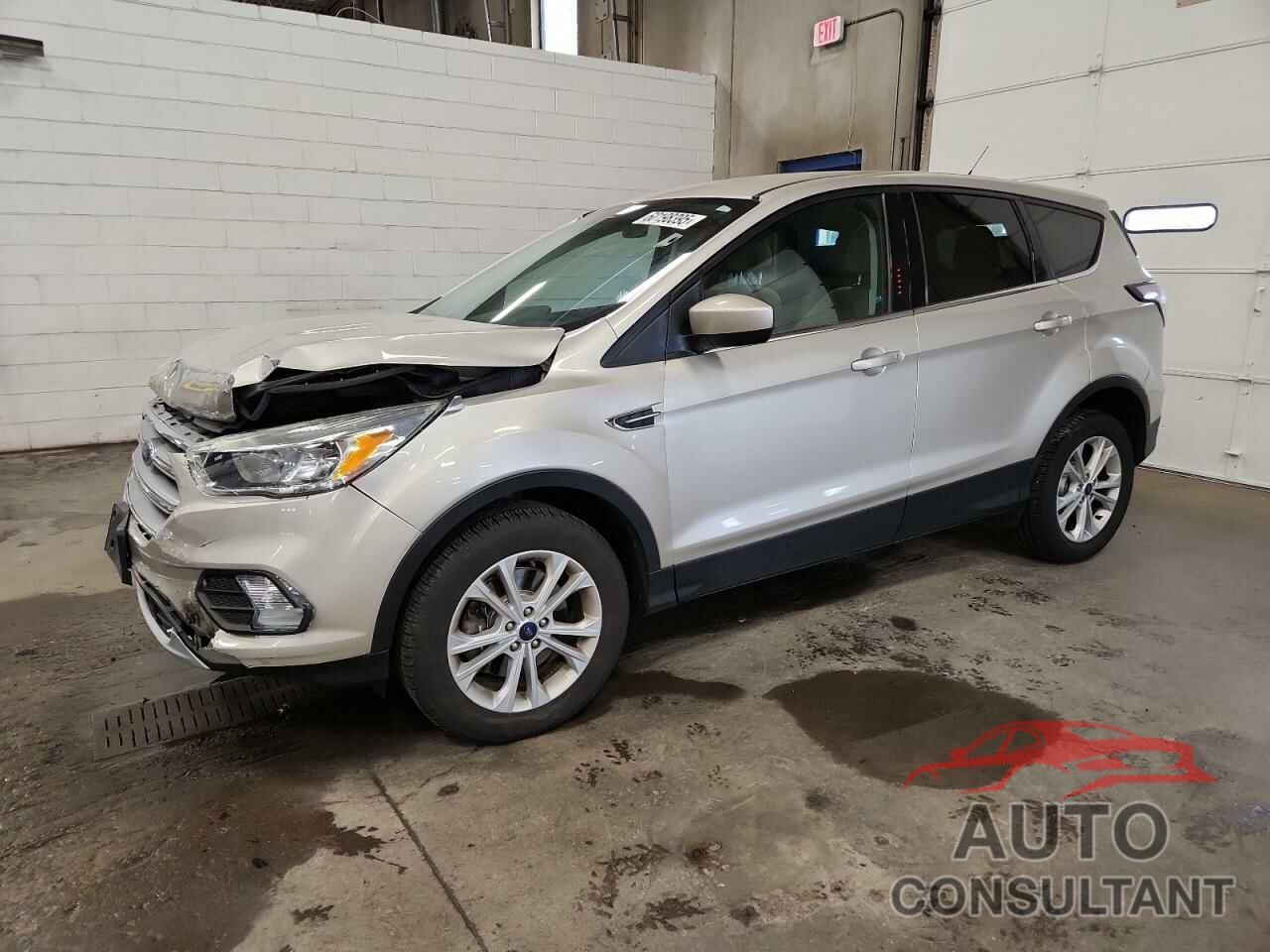 FORD ESCAPE 2017 - 1FMCU9G97HUE08652