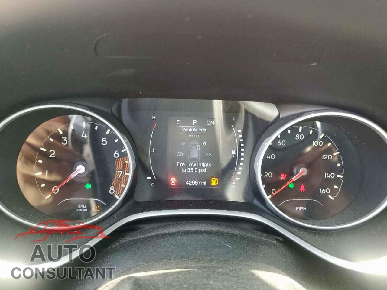 JEEP COMPASS 2017 - 3C4NJCBB7HT652700