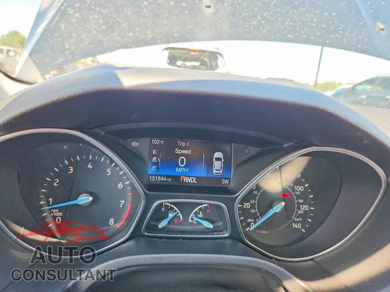 FORD FOCUS 2015 - 1FADP3K2XFL384461