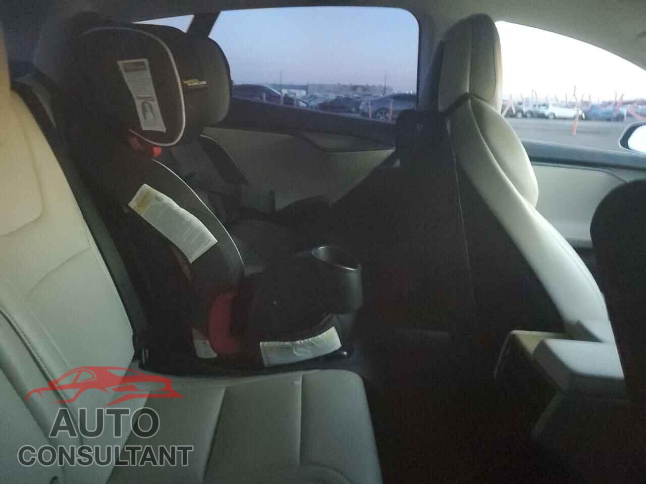 TESLA MODEL S 2018 - 5YJSA1E28JF259392