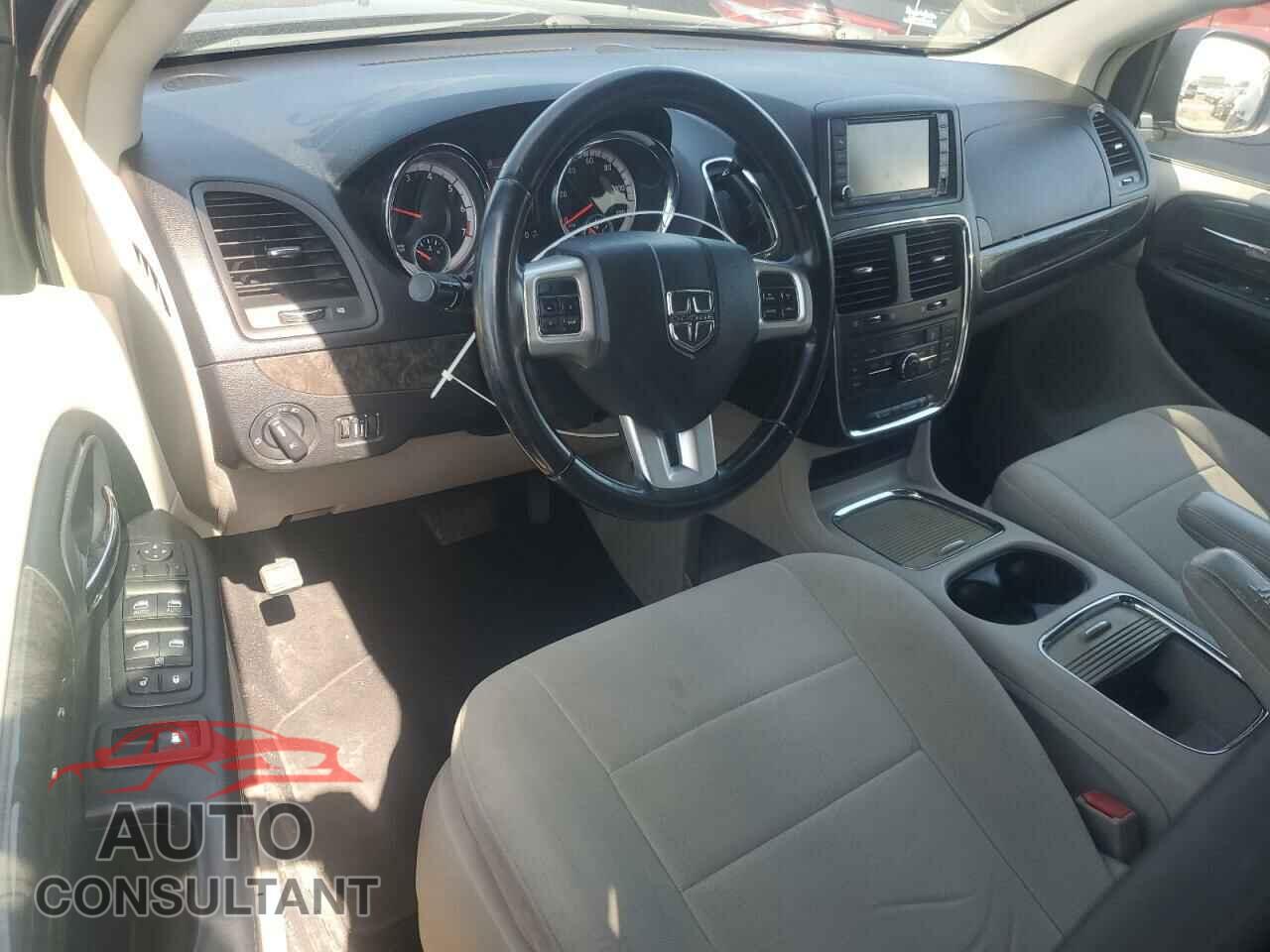 DODGE CARAVAN 2011 - 2D4RN5DG0BR674545