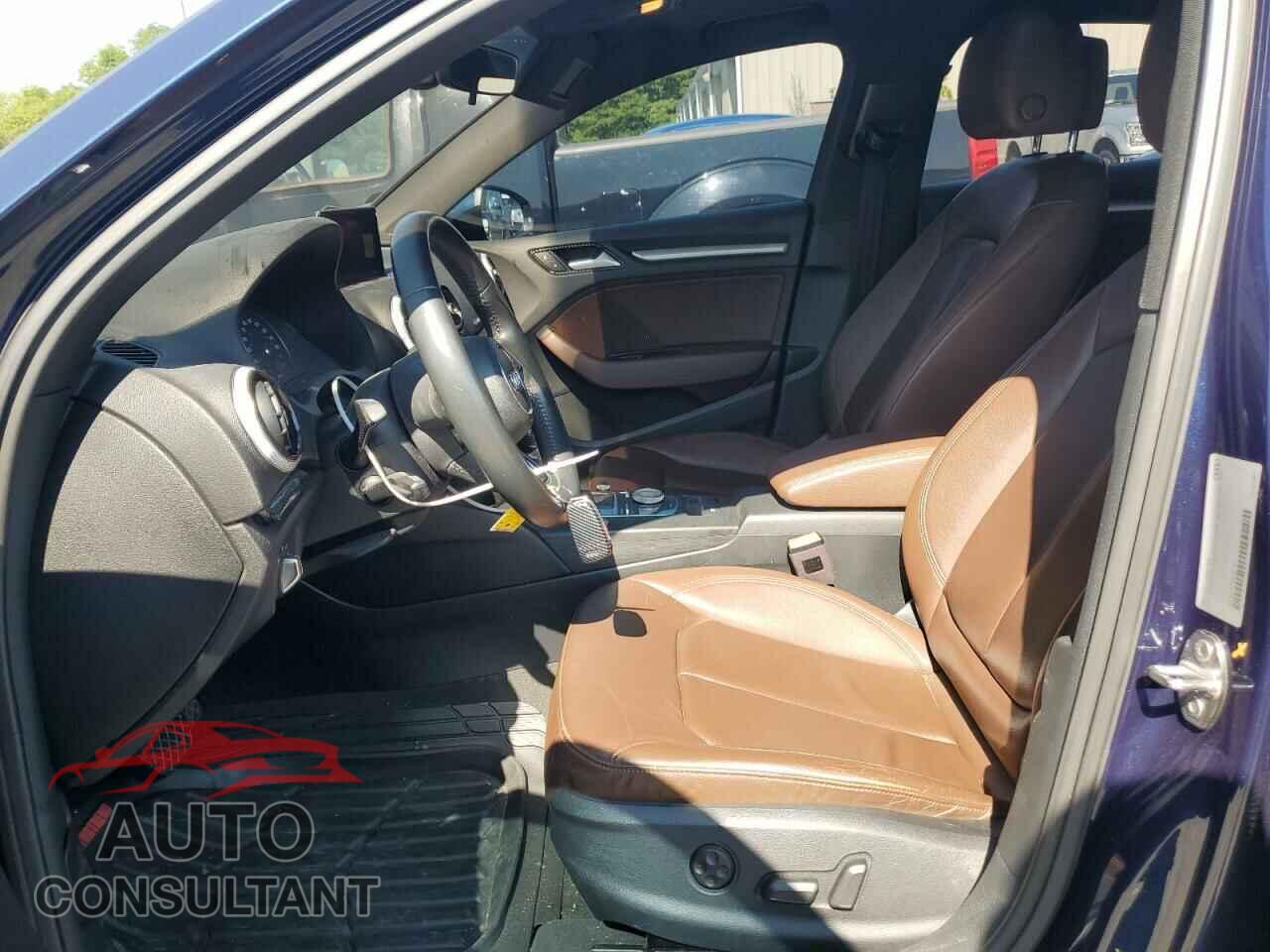 AUDI A3 2017 - WAUB8GFF3H1071637