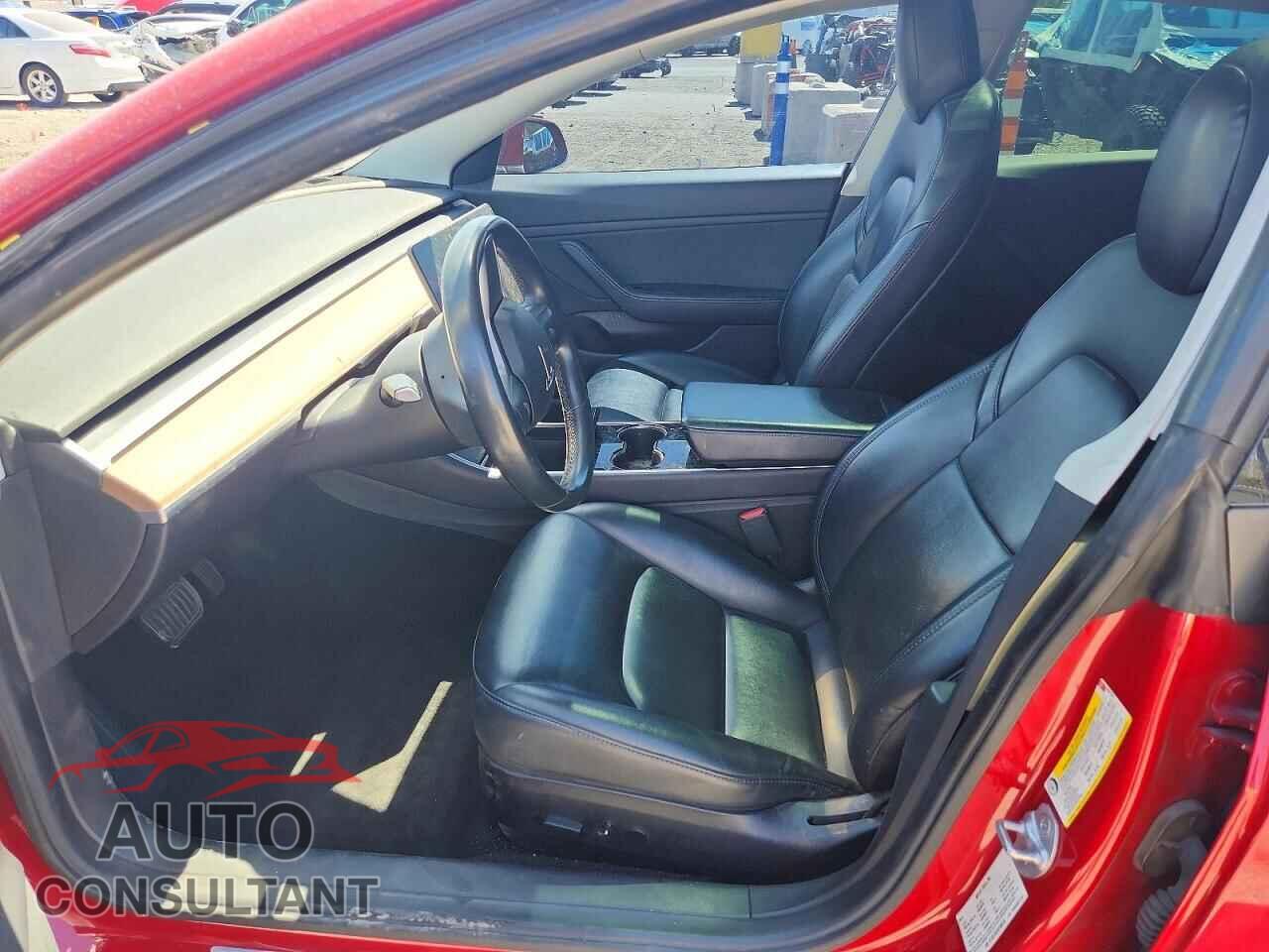 TESLA MODEL 3 2019 - 5YJ3E1EB7KF389738