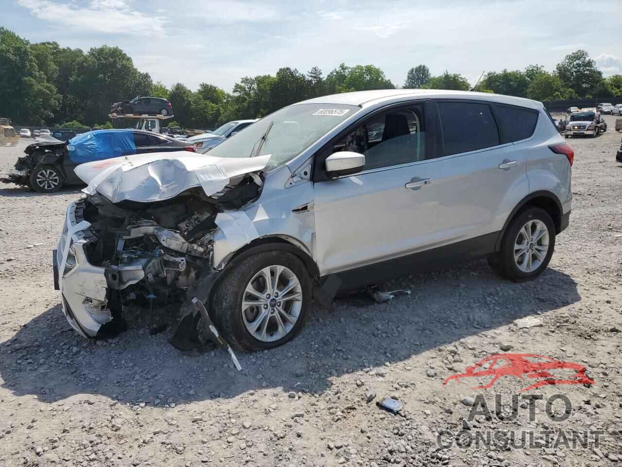 FORD ESCAPE 2019 - 1FMCU9GD0KUC49937