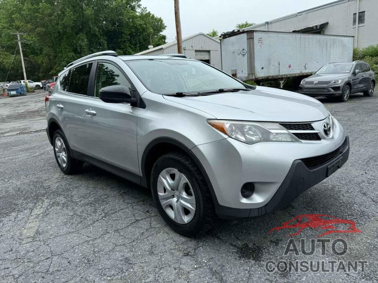 TOYOTA RAV4 2015 - JTMBFREV1FD158039