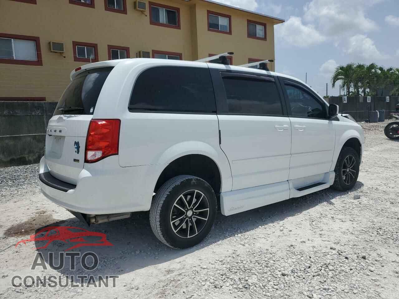 DODGE CARAVAN 2015 - 2C4RDGCG0FR719857