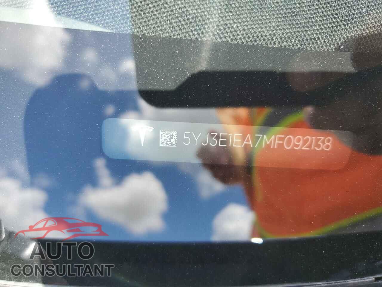 TESLA MODEL 3 2021 - 5YJ3E1EA7MF092138