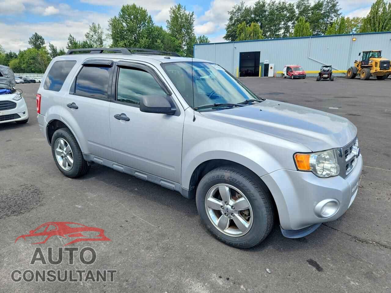 FORD ESCAPE 2011 - 1FMCU9D74BKC49885