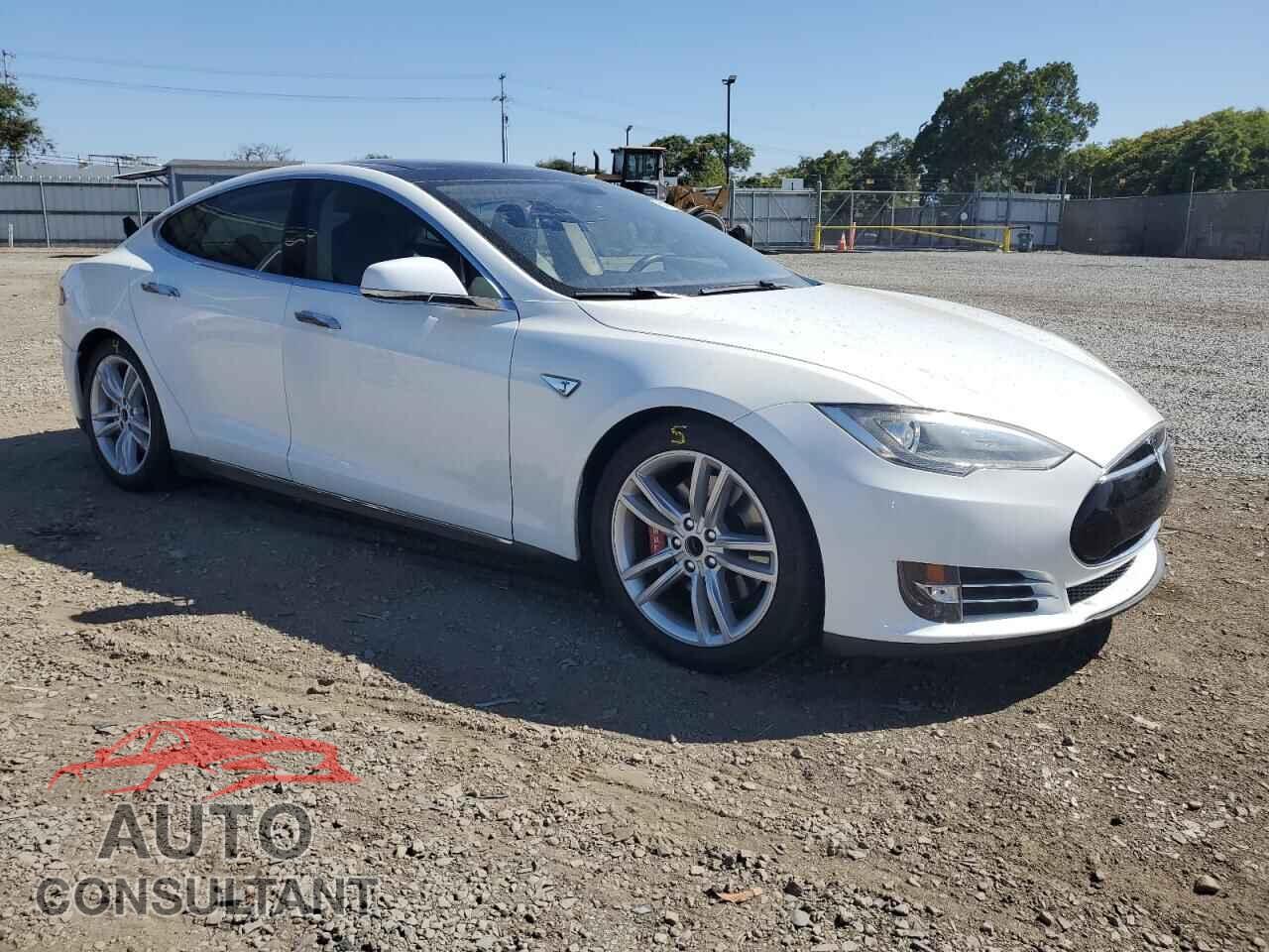 TESLA MODEL S 2012 - 5YJSA1DP0CFP01811