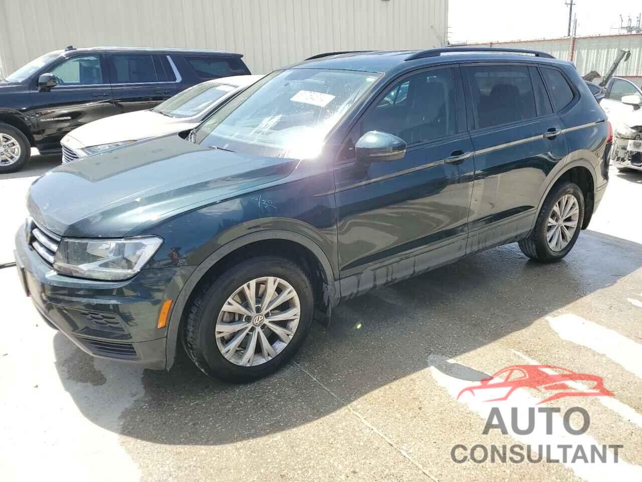 VOLKSWAGEN TIGUAN 2018 - 3VV1B7AX4JM122007