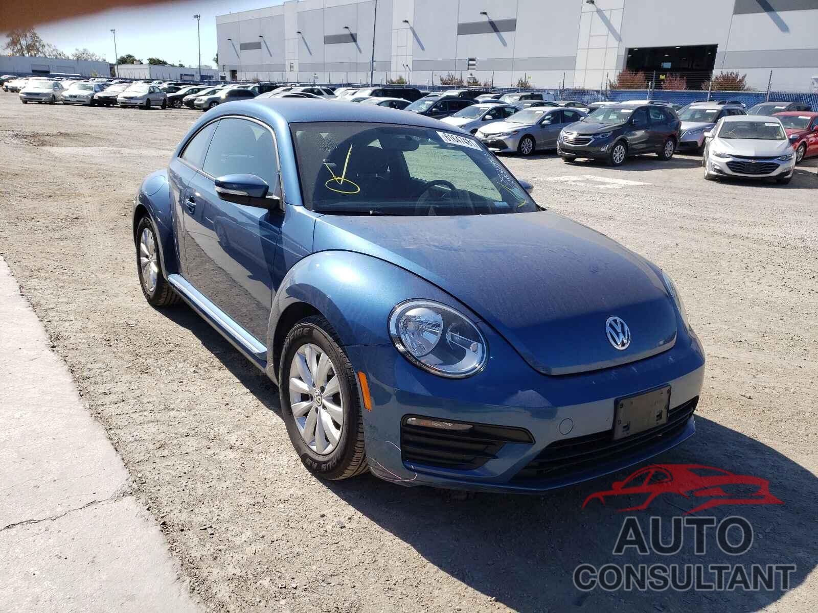 VOLKSWAGEN BEETLE 2019 - 3VWFD7AT6KM708041