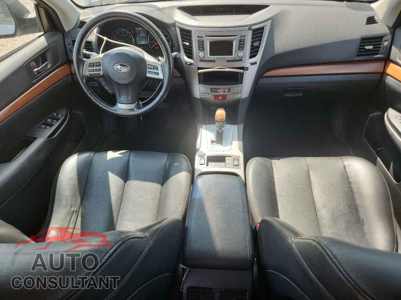 SUBARU OUTBACK 2014 - 4S4BRBLC2E3320924