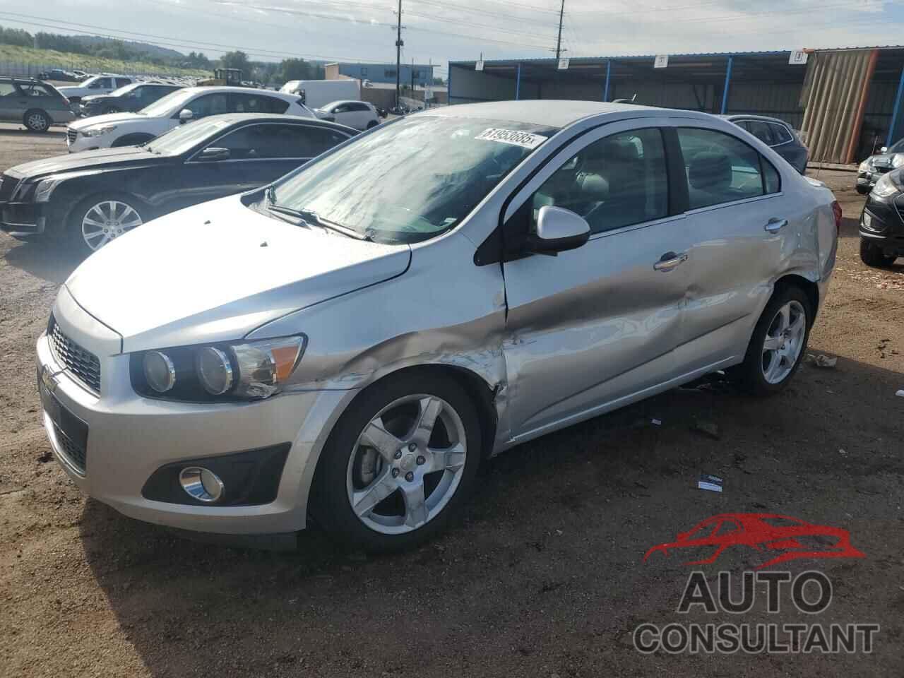 CHEVROLET SONIC 2015 - 1G1JE5SB5F4130609