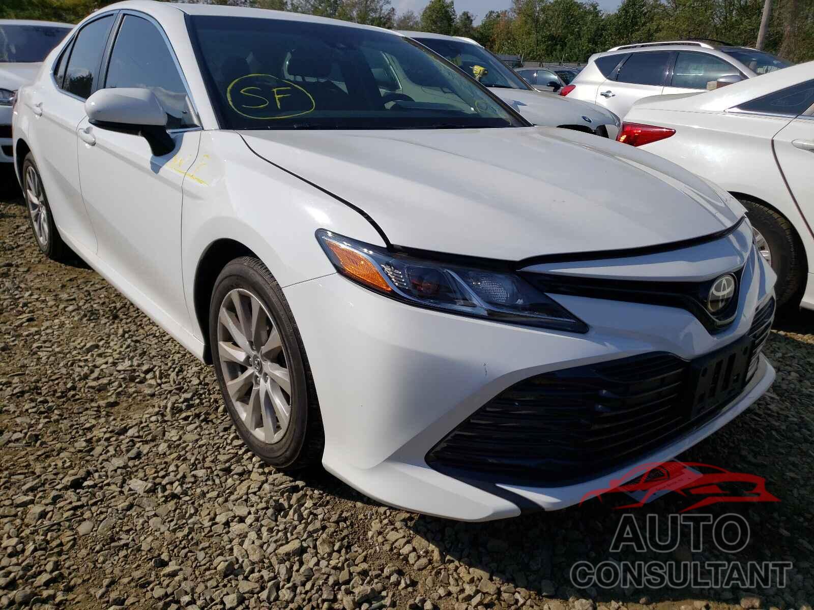 TOYOTA CAMRY 2018 - 4T1B11HK0JU612268