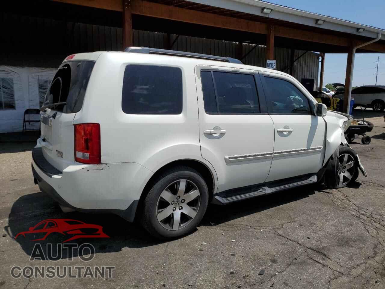 HONDA PILOT 2013 - 5FNYF4H98DB019995