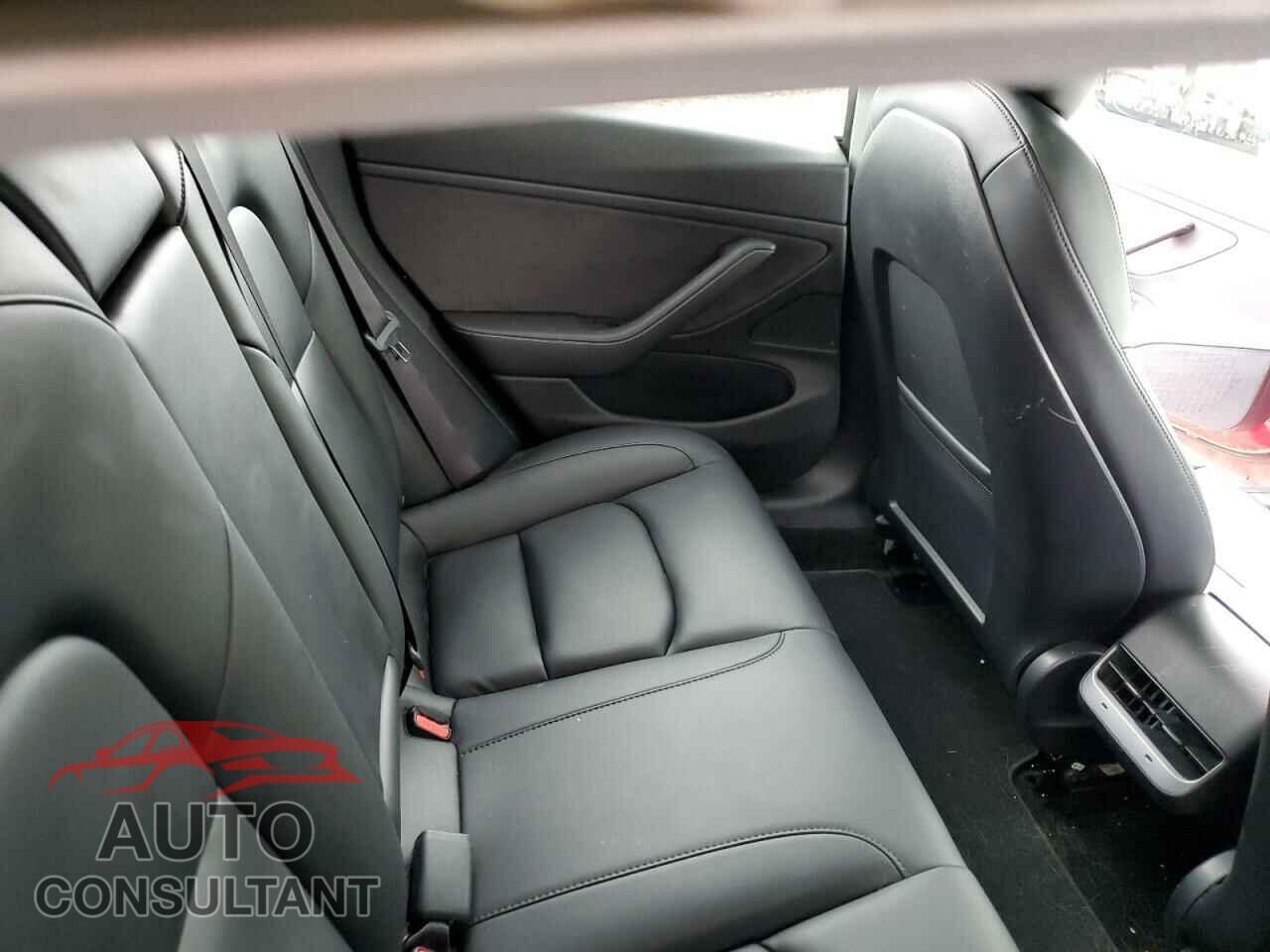 TESLA MODEL 3 2021 - 5YJ3E1EBXMF852166