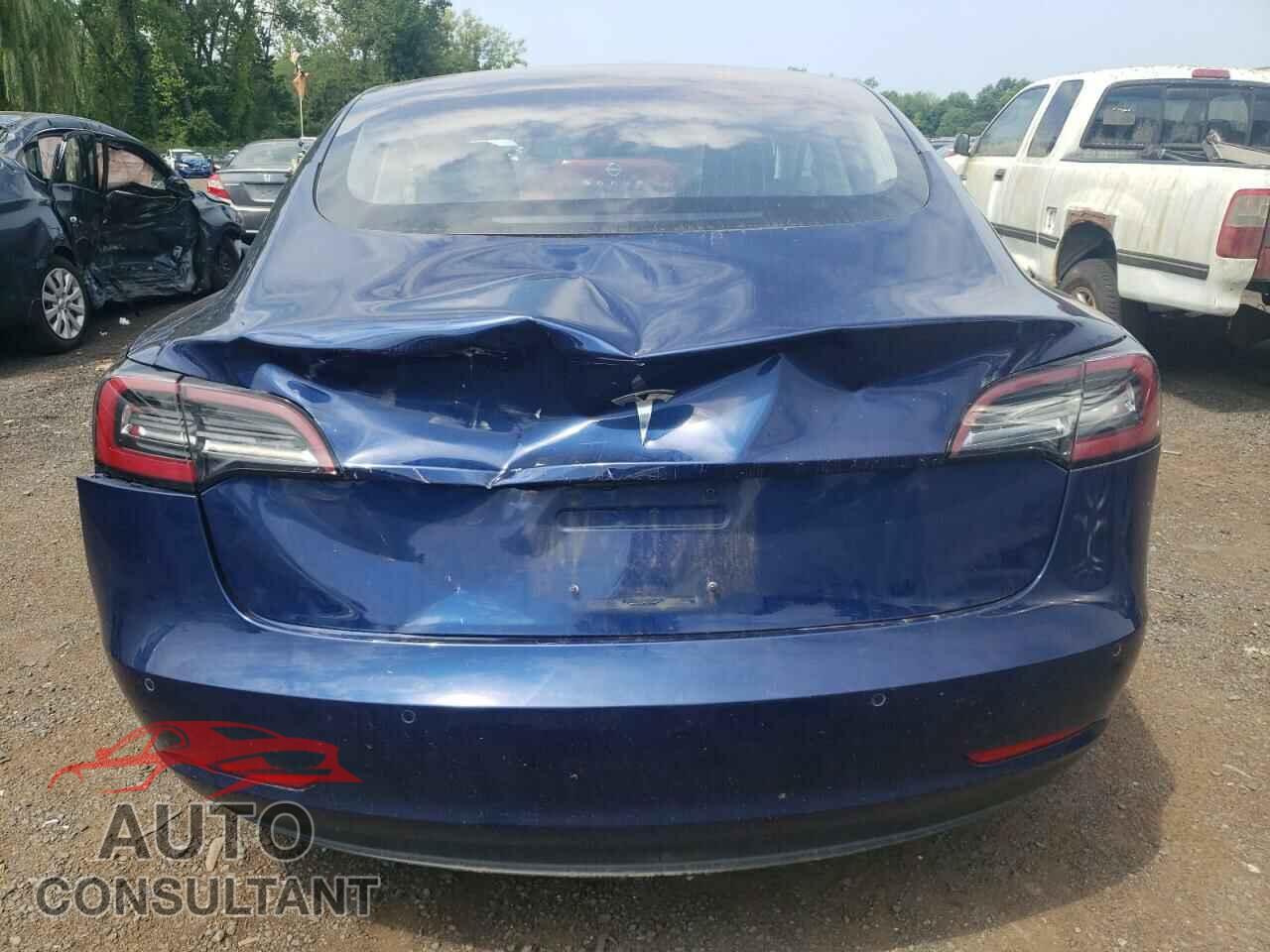 TESLA MODEL 3 2018 - 5YJ3E1EA6JF037854