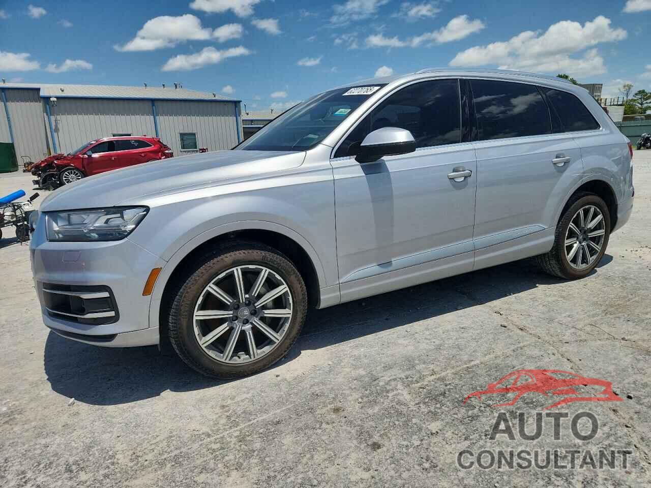 AUDI Q7 2018 - WA1LHAF78JD005936