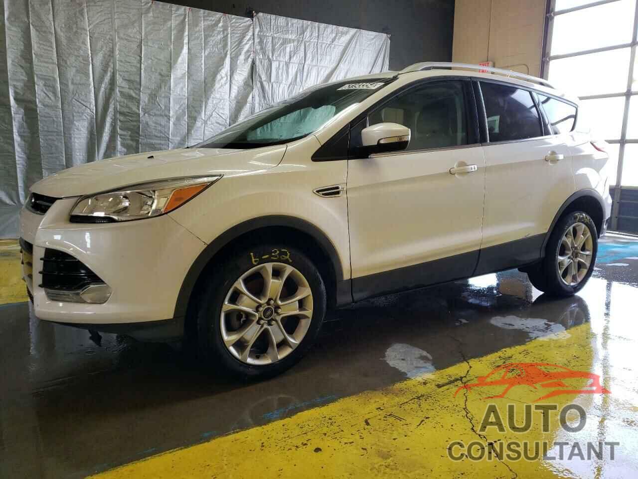 FORD ESCAPE 2016 - 1FMCU9J98GUC48482