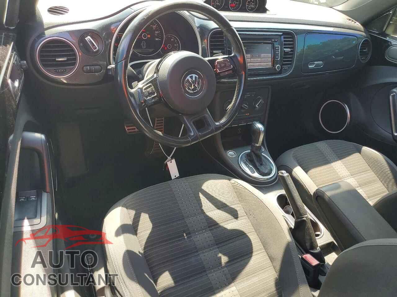 VOLKSWAGEN BEETLE 2012 - 3VWVA7AT4CM650632