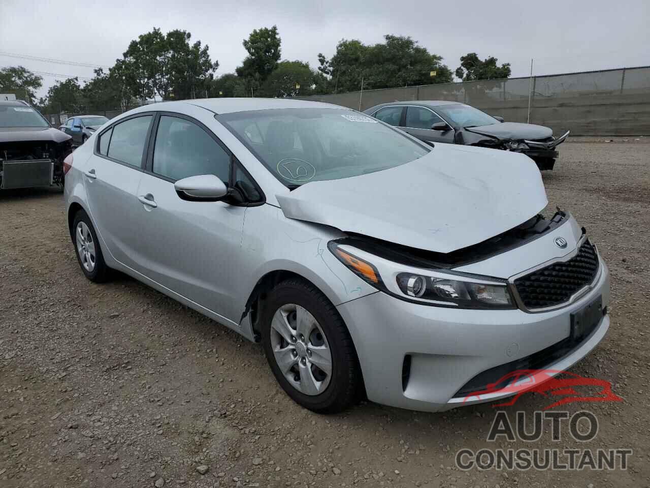 KIA FORTE 2017 - 3KPFK4A74HE142314