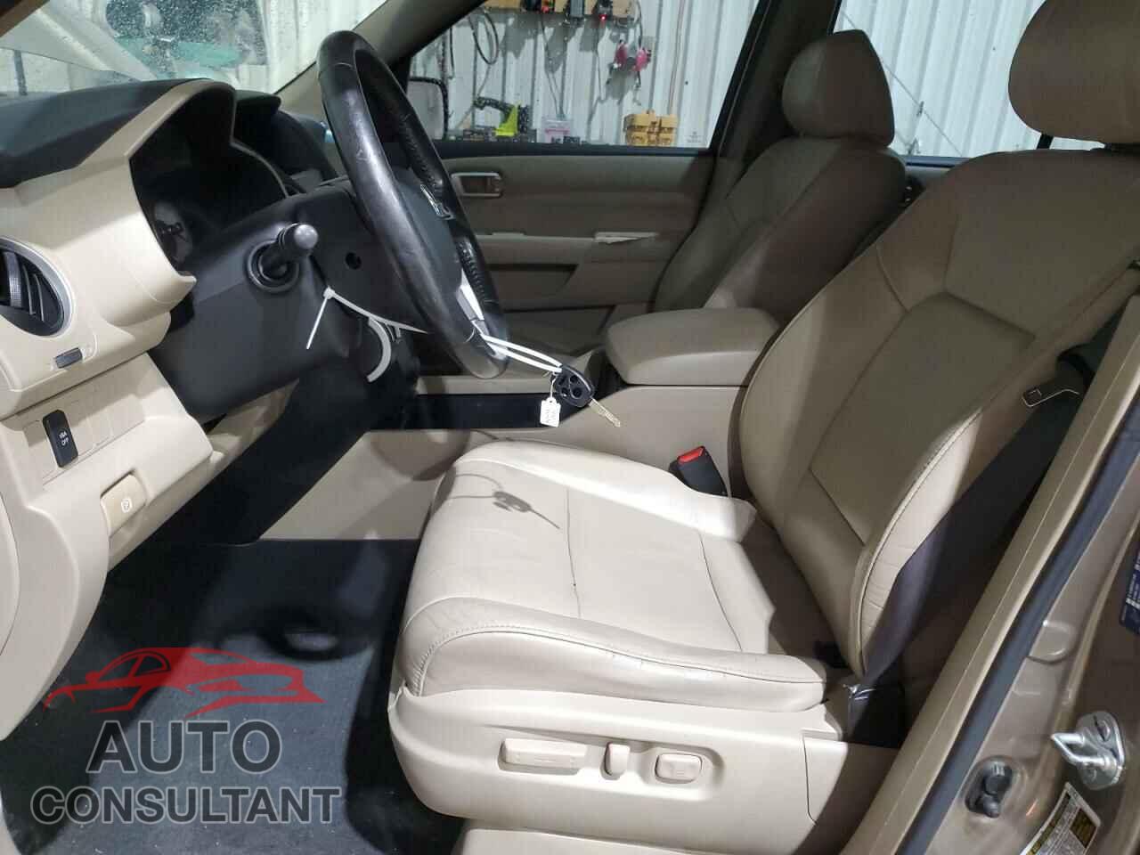 HONDA PILOT 2011 - 5FNYF3H54BB011218