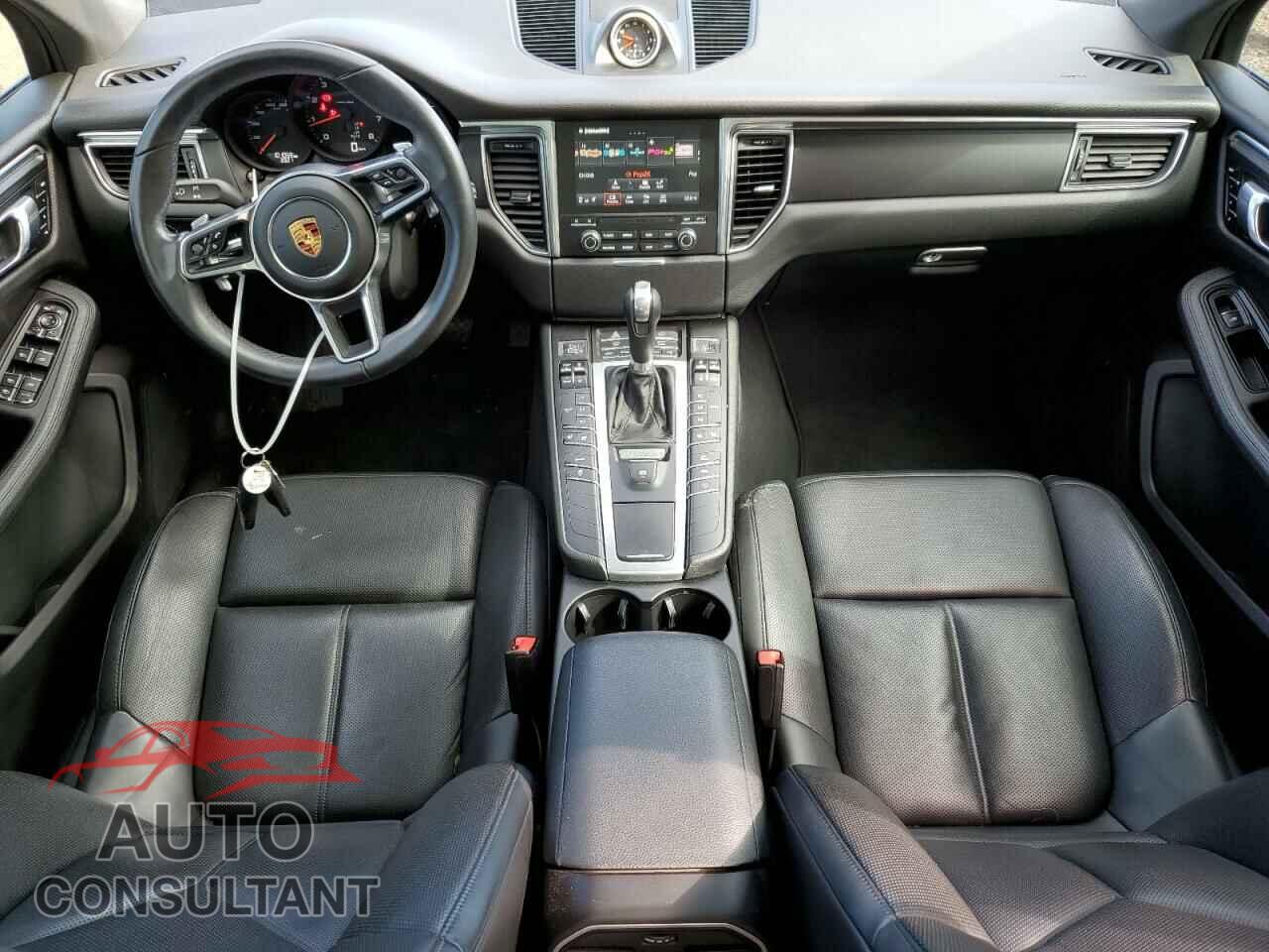 PORSCHE MACAN 2017 - WP1AA2A58HLB83776