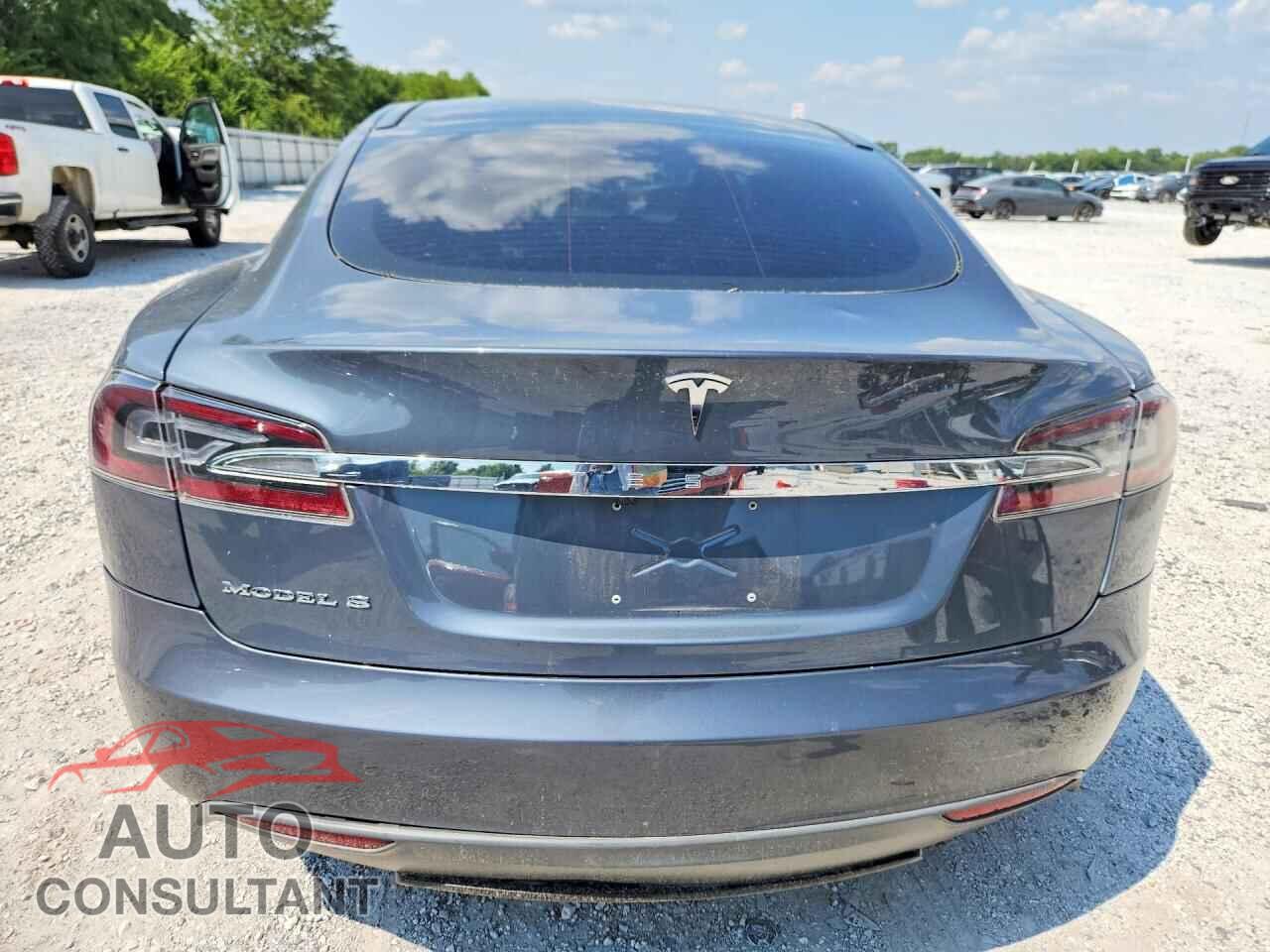 TESLA MODEL S 2013 - 5YJSA1AC9DFP11174