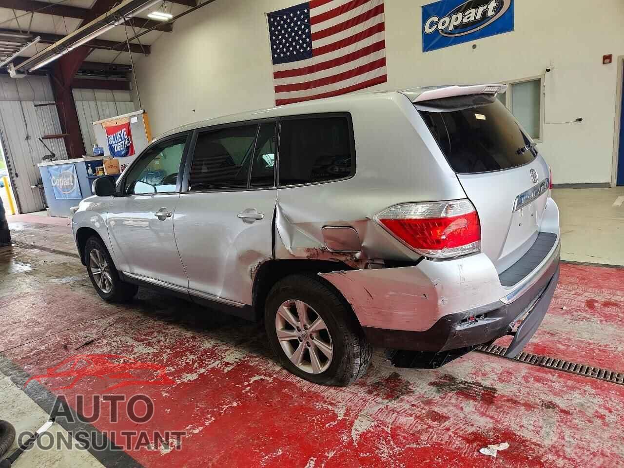 TOYOTA HIGHLANDER 2013 - 5TDBK3EH8DS192614