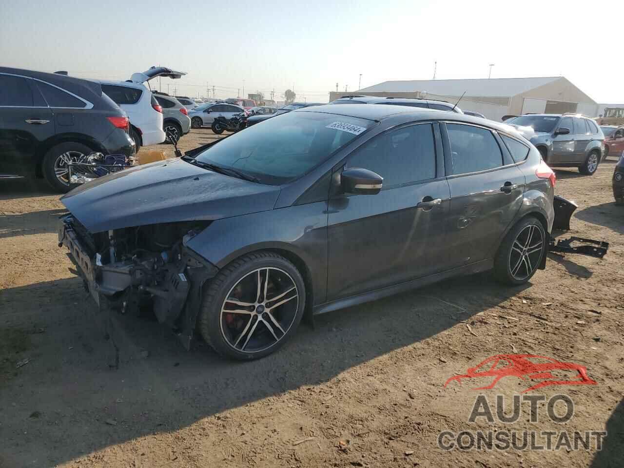 FORD FOCUS 2018 - 1FADP3L97JL265335