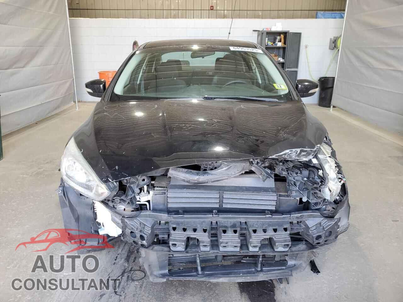 FORD FOCUS 2016 - 1FADP3F23GL323478