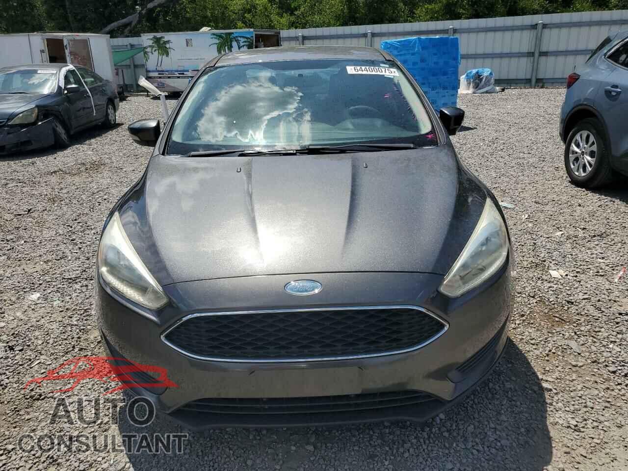 FORD FOCUS 2015 - 1FADP3F27FL201883