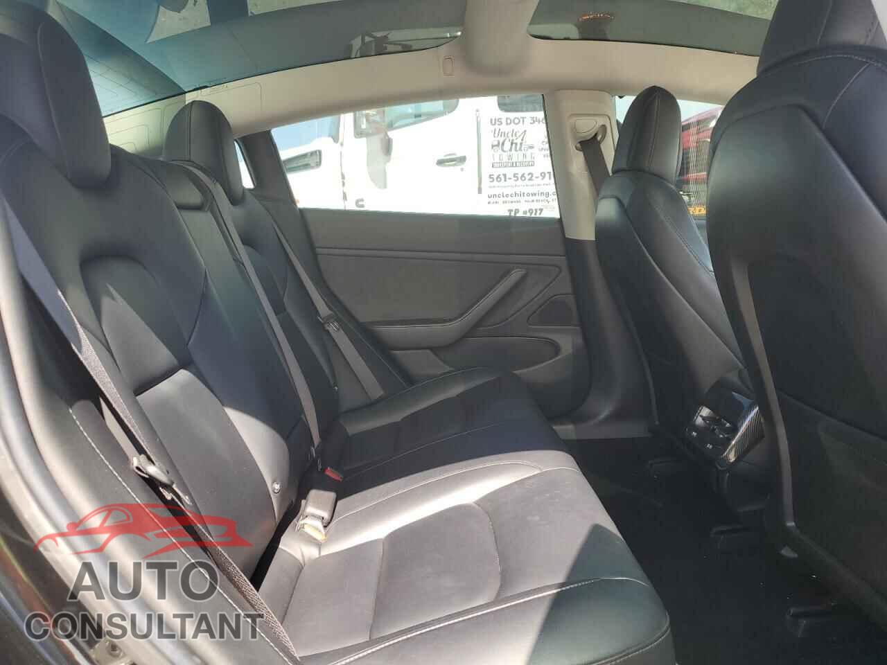 TESLA MODEL 3 2018 - 5YJ3E1EA0JF036392