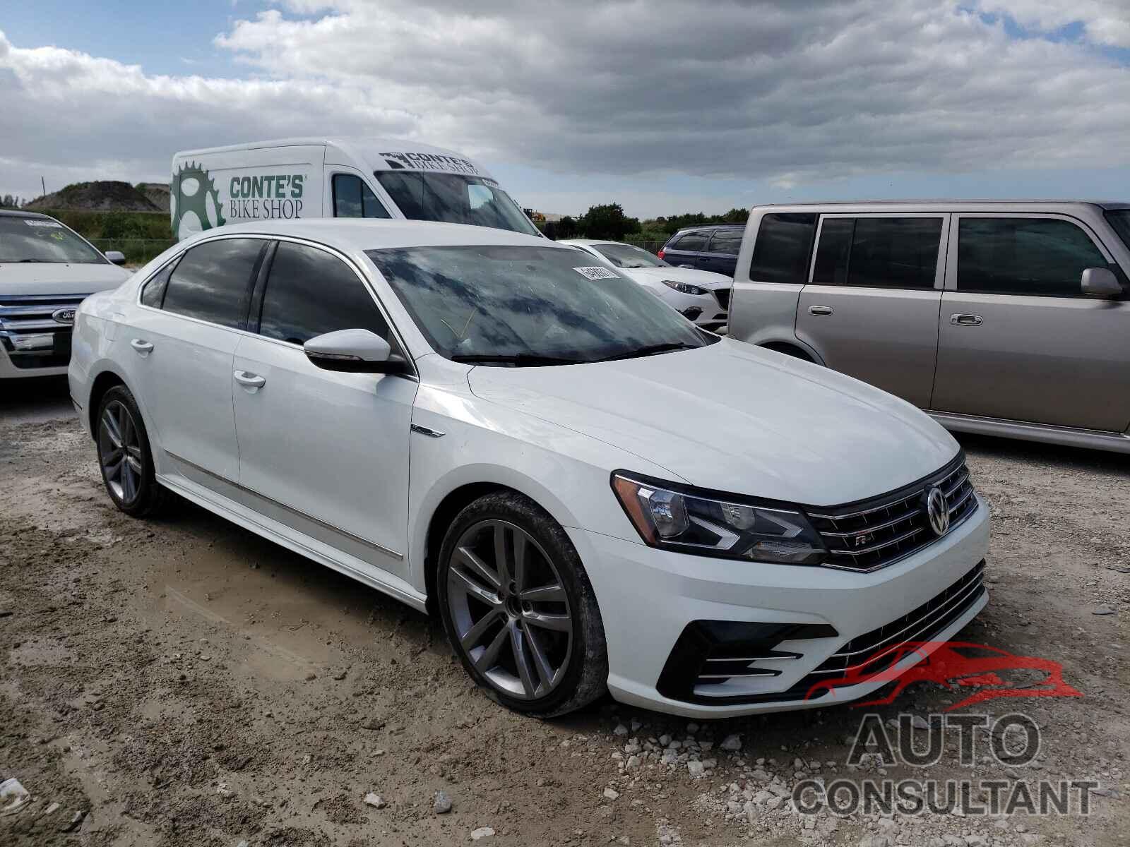 VOLKSWAGEN PASSAT 2017 - 1VWDT7A39HC074888