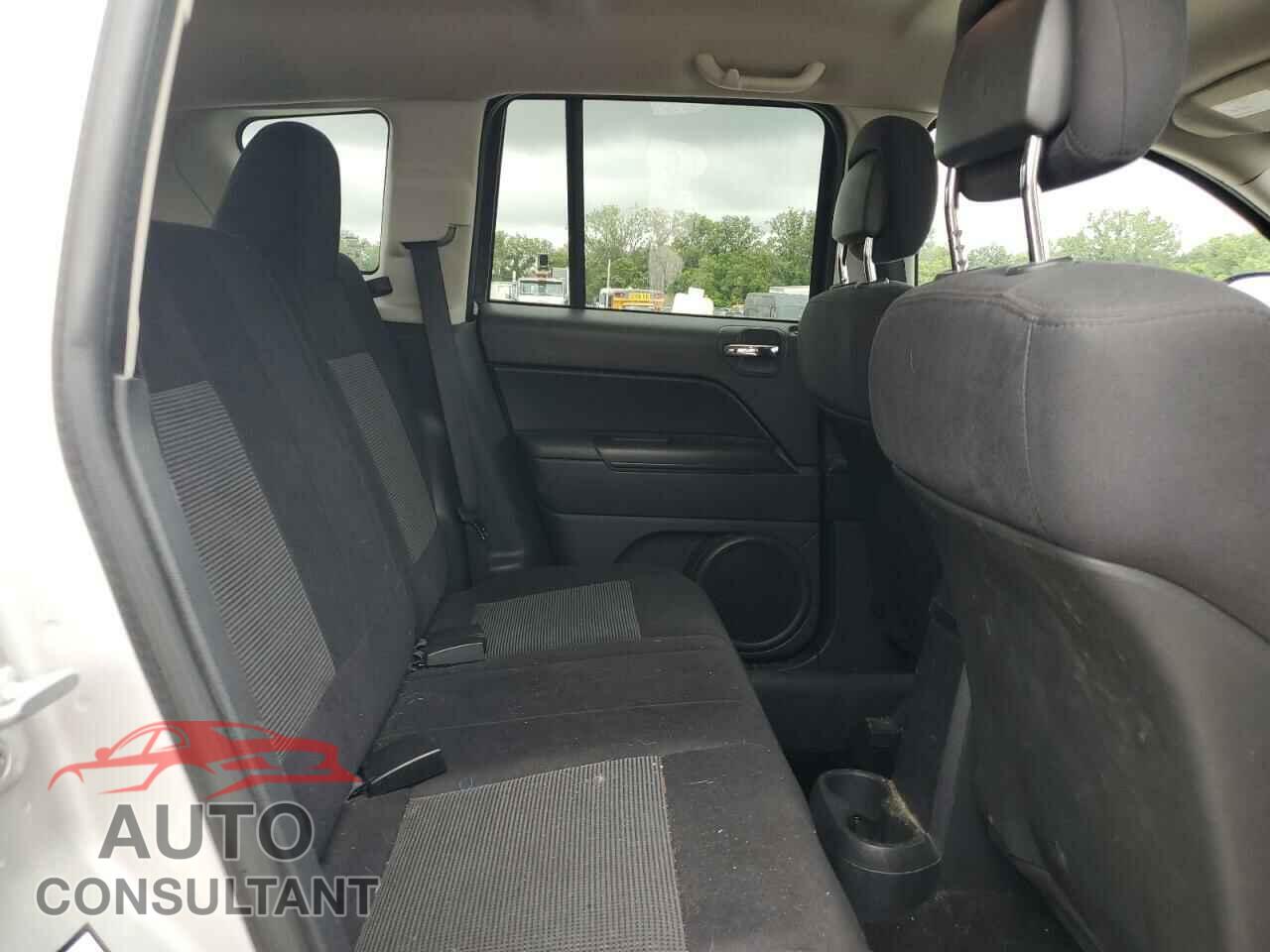 JEEP COMPASS 2011 - 1J4NF1FB3BD148443