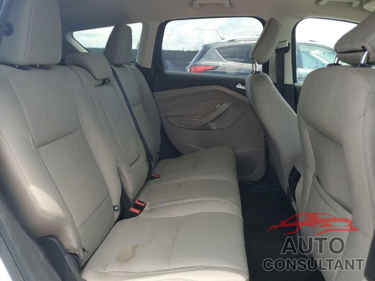 FORD ESCAPE 2019 - 1FMCU0GDXKUB95039