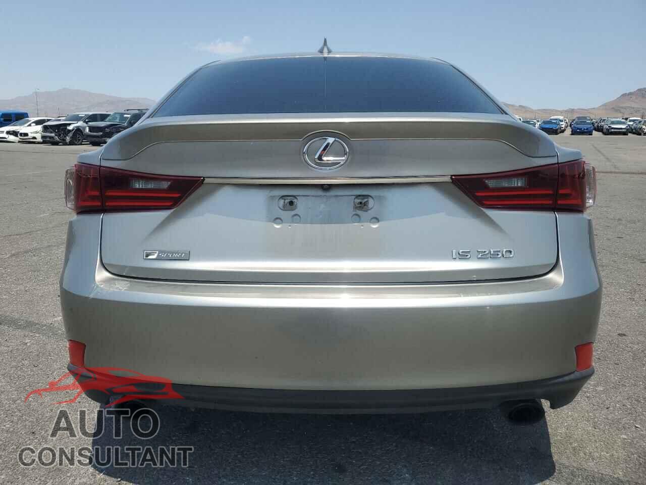 LEXUS IS 2015 - JTHBF1D29F5082751