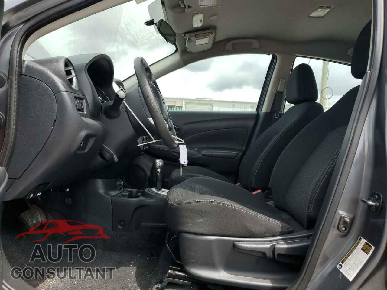 NISSAN VERSA 2017 - 3N1CN7AP3HL890899
