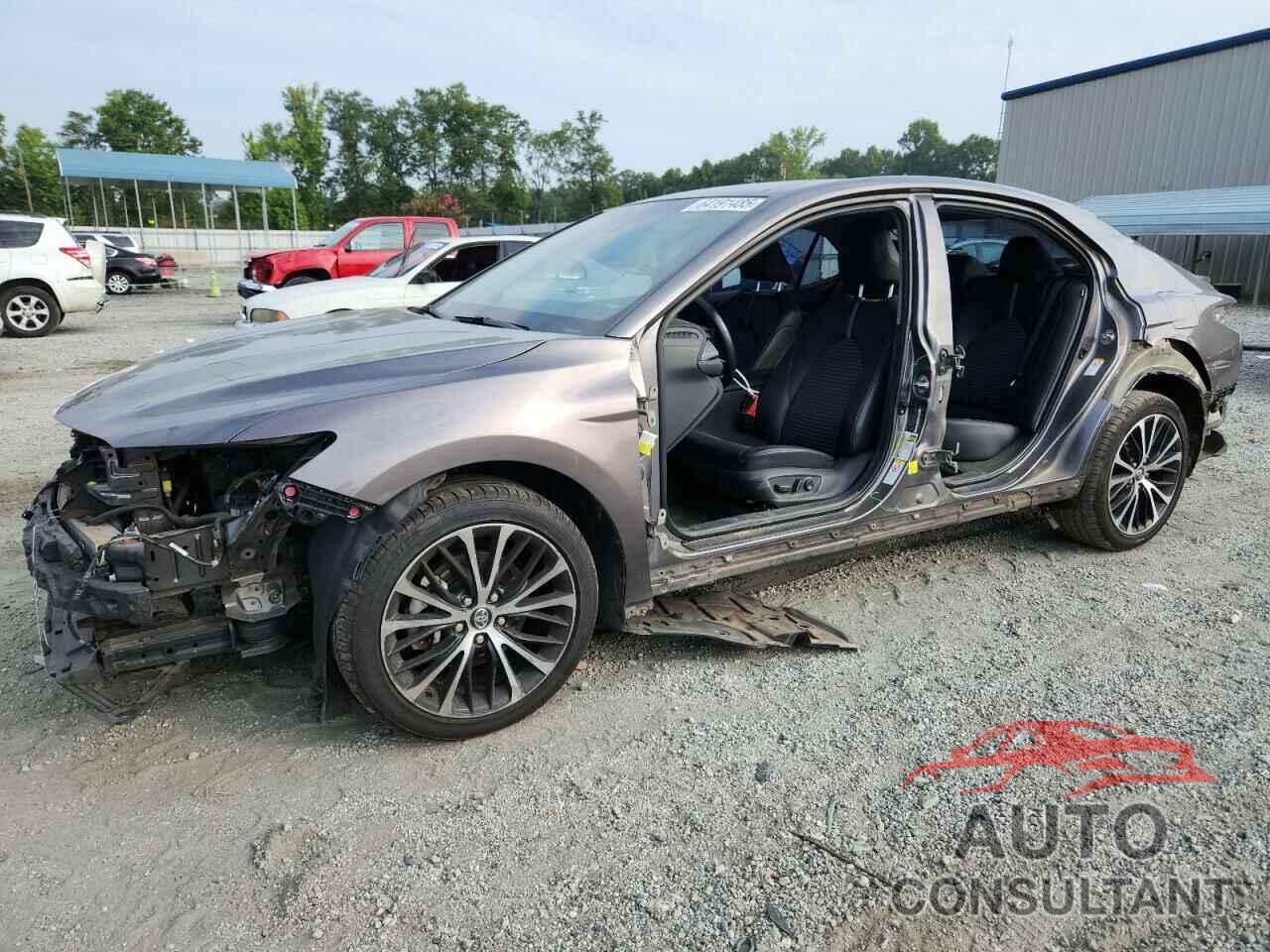 TOYOTA CAMRY 2018 - 4T1B11HK9JU586561