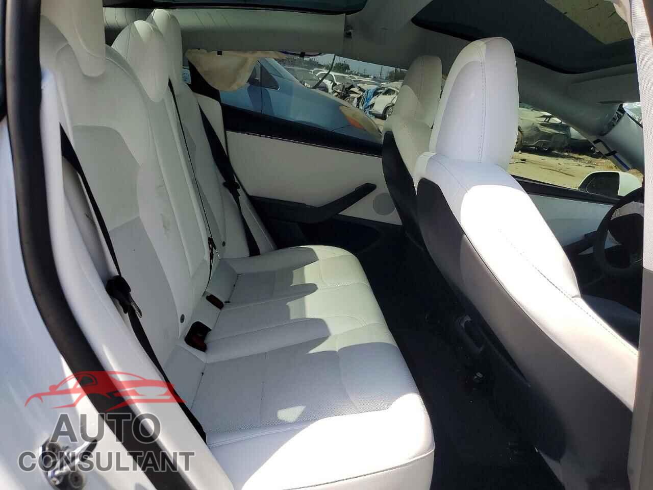 TESLA MODEL 3 2026 - 5YJ3E1EA4TF181745